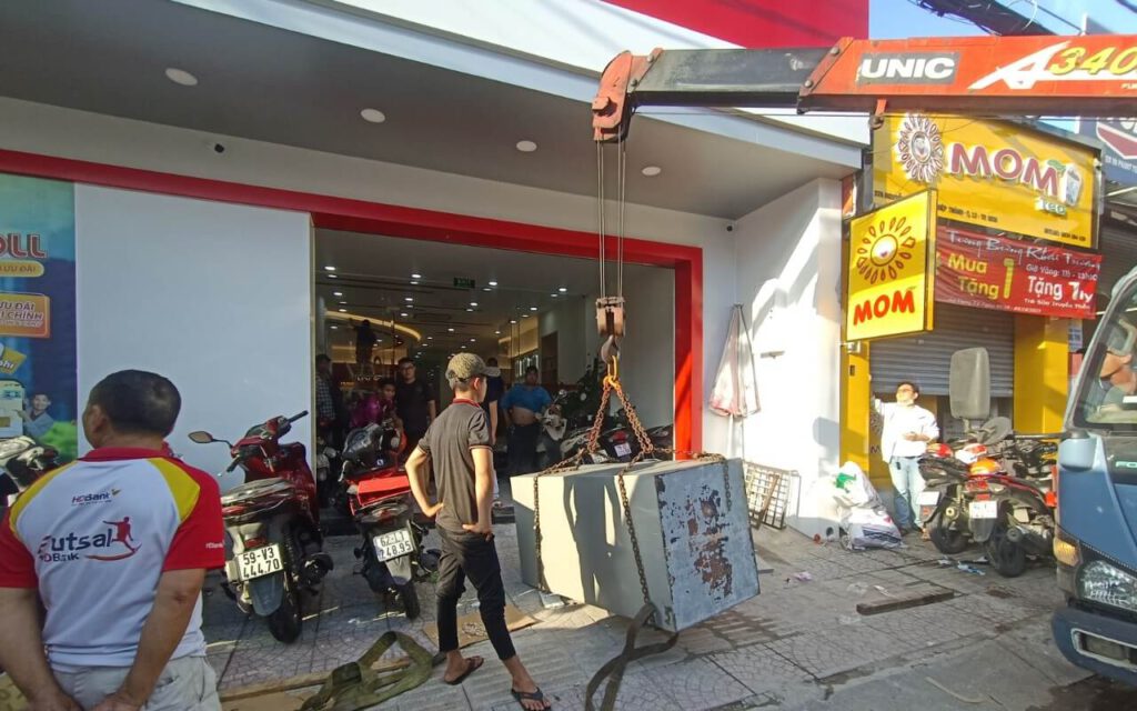 xe cẩu hàng Đức Minh