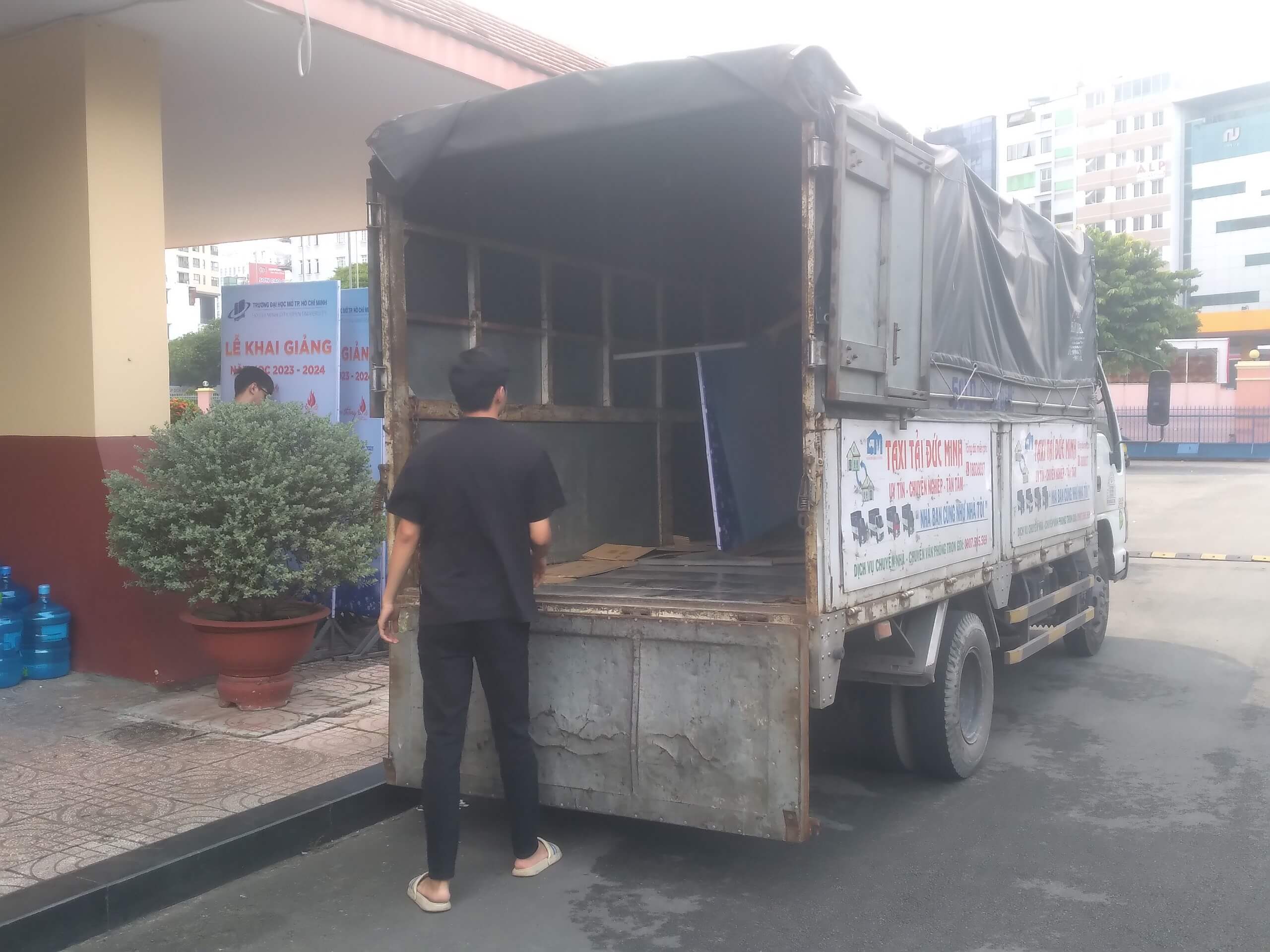 dịch vụ chuyển nhà trọn gói tại TPHCM Đức Minh