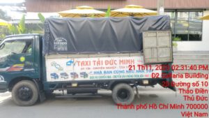 xe tải chở hàng 1 tấn